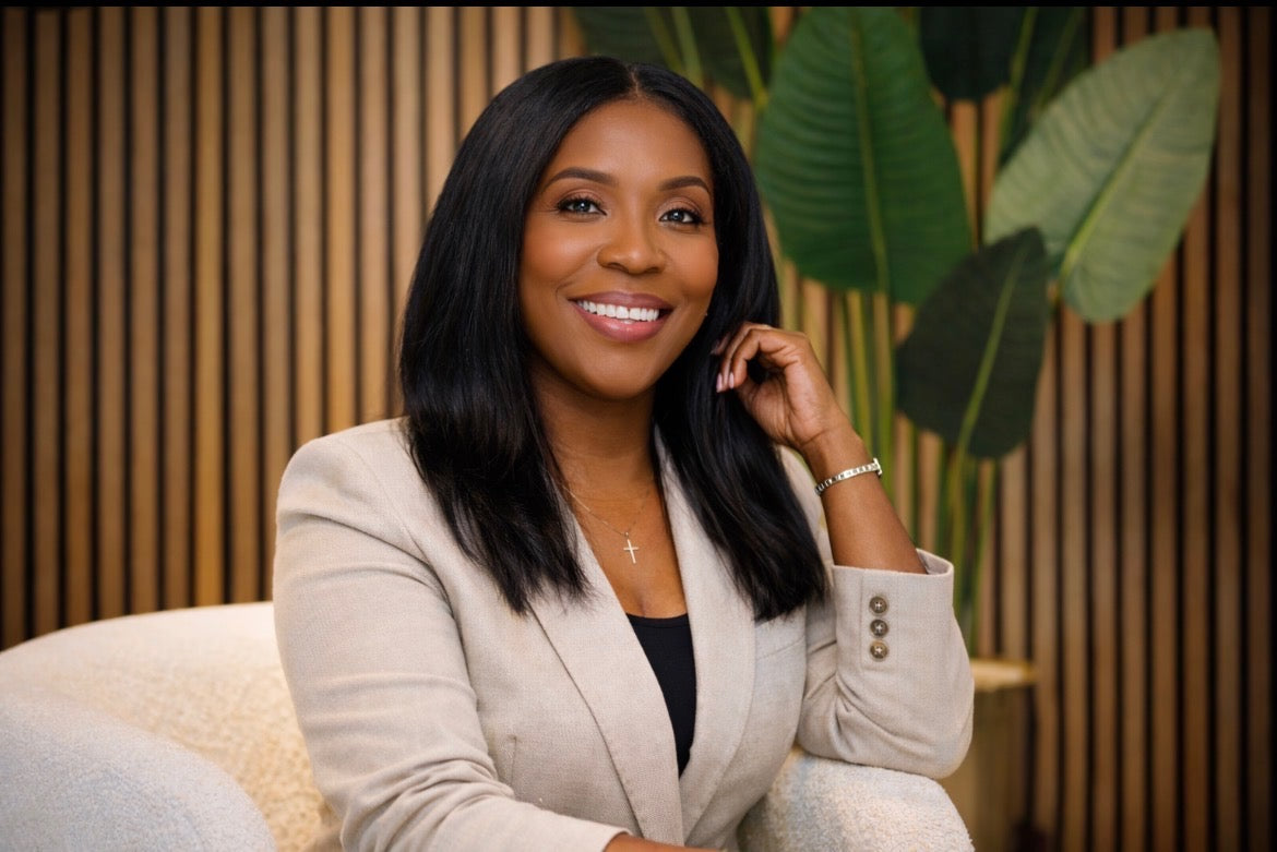 KruCrown House Of Her Consultation